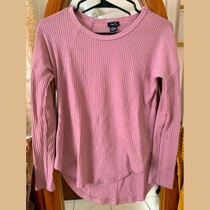 Rose Colored Quarter Length Sleeved Knit Top